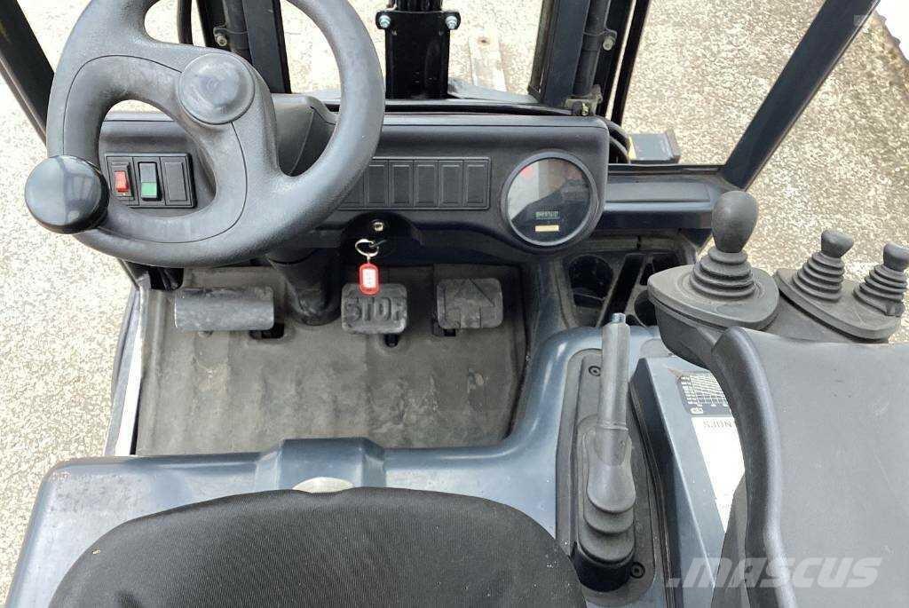 Linde E 18 C Akumulátorové vozíky