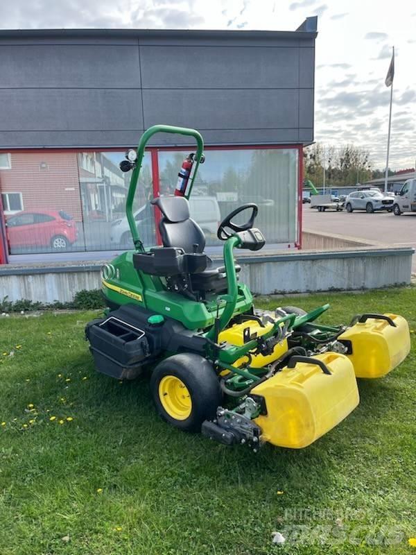 John Deere 2750 E Sekačky greenů