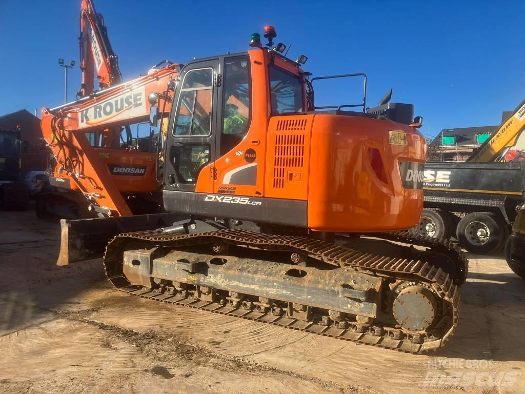 Doosan DX 235 LCR Pásová rýpadla