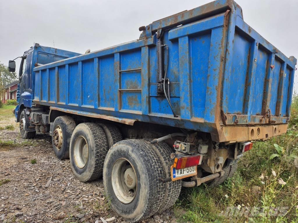 Sisu E14 Sklápěče