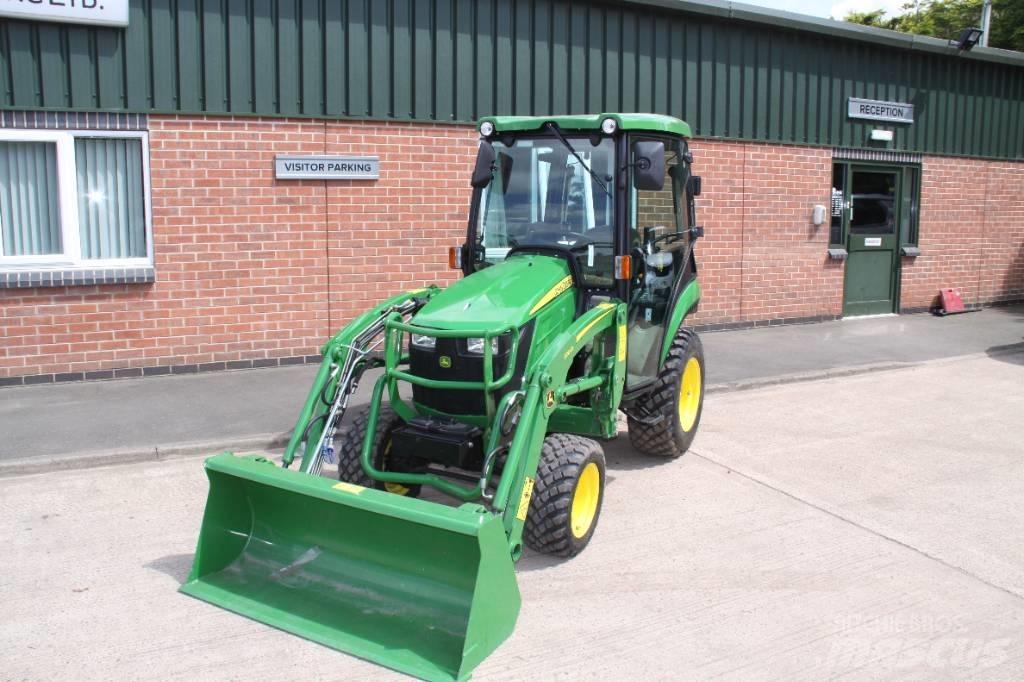John Deere 2026R Traktory