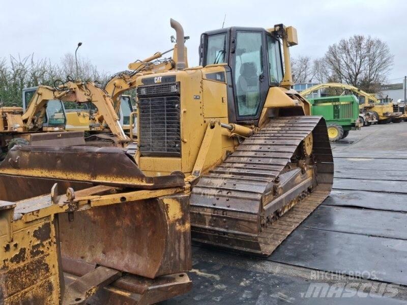 CAT D6N Pásové dozery