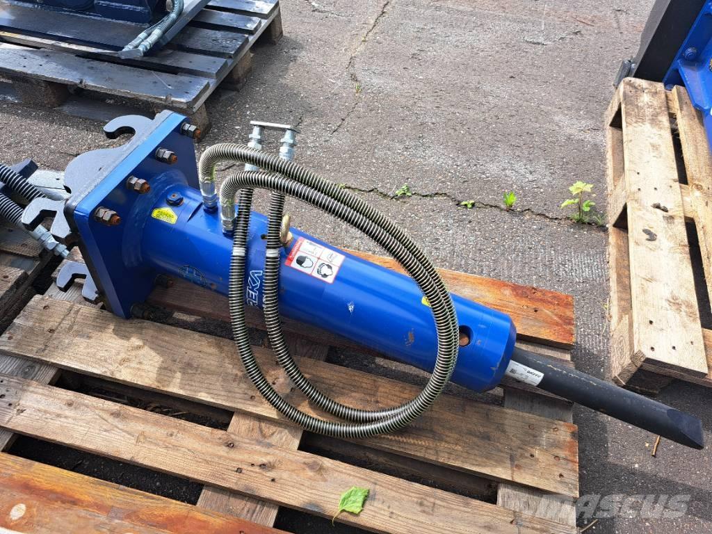 Daemo E40 with CW05 Bourací kladiva / Sbíječky