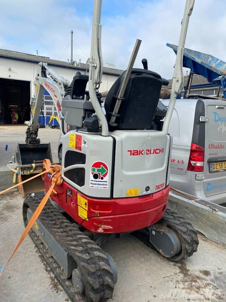 Takeuchi TB 210 Mini rýpadla < 7t