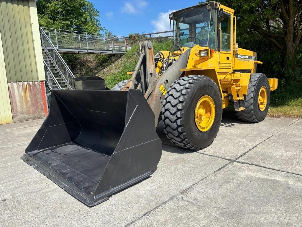Volvo L 120 C Kolové nakladače