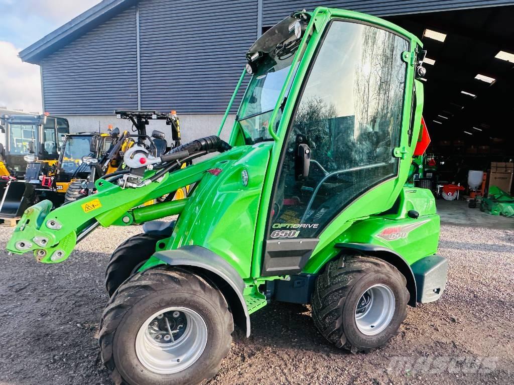 Avant 650 i Víceúčelové nakladače