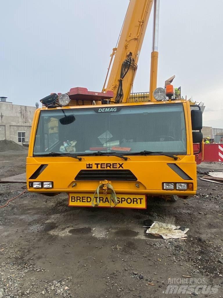Demag AC 350-6 Univerzální terénní jeřáby