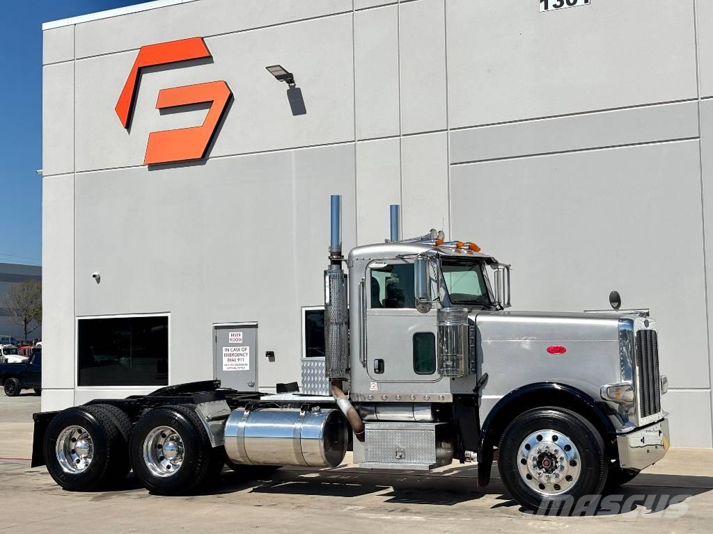 Peterbilt 388 Tahače