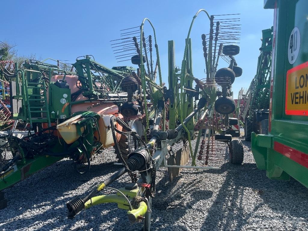 CLAAS Liner 2800 Obraceče a shrabovače sena