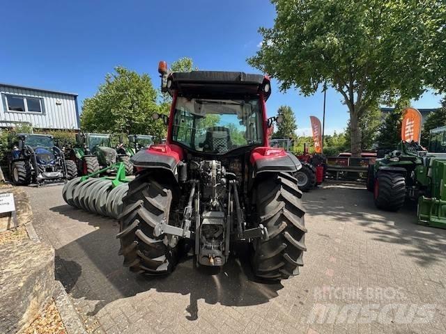 Valtra A 115 MH4 Traktory