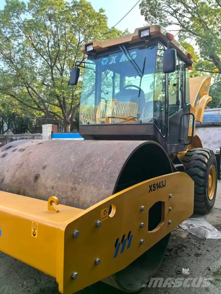 XCMG XS142J Tahačové válce