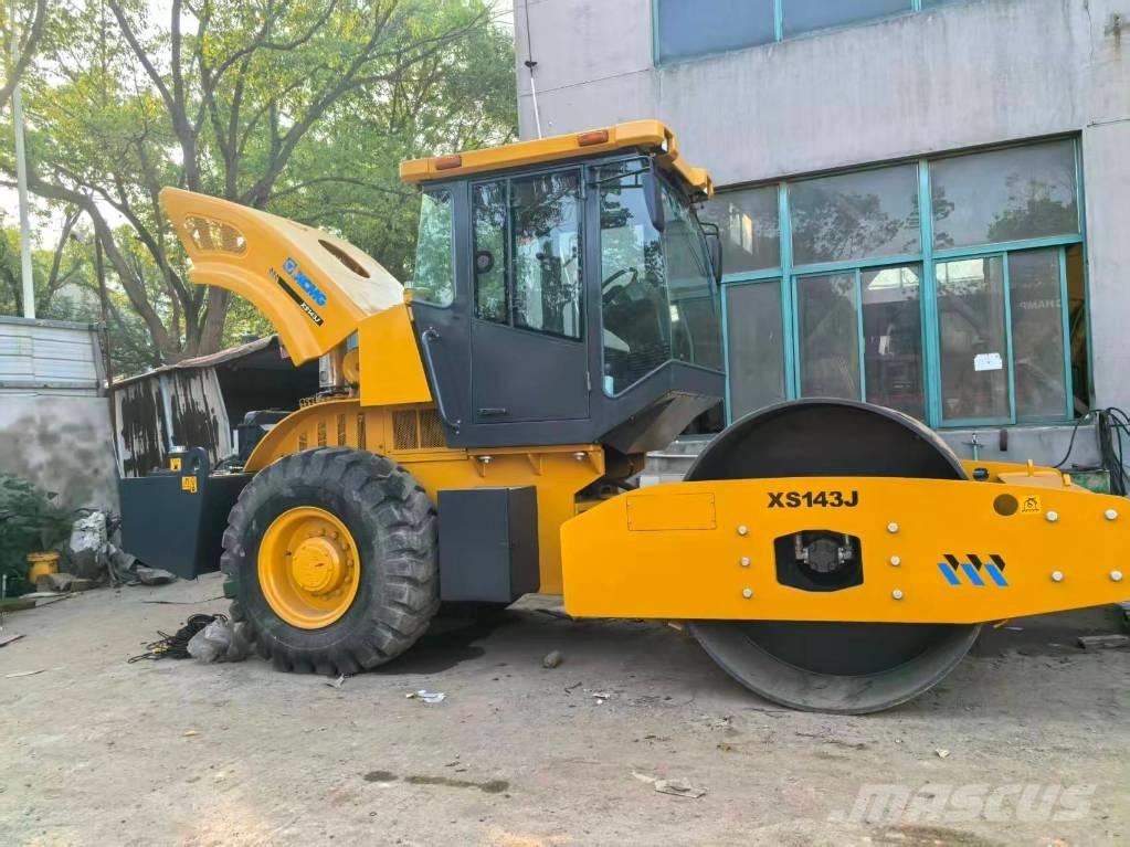 XCMG XS142J Tahačové válce