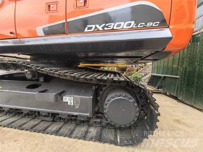 Doosan DX 300 LC Pásová rýpadla