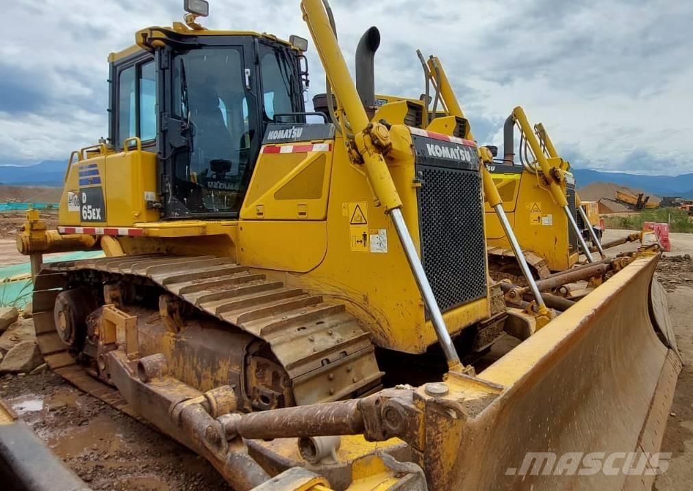 Komatsu D 65 EX-16 Pásové dozery