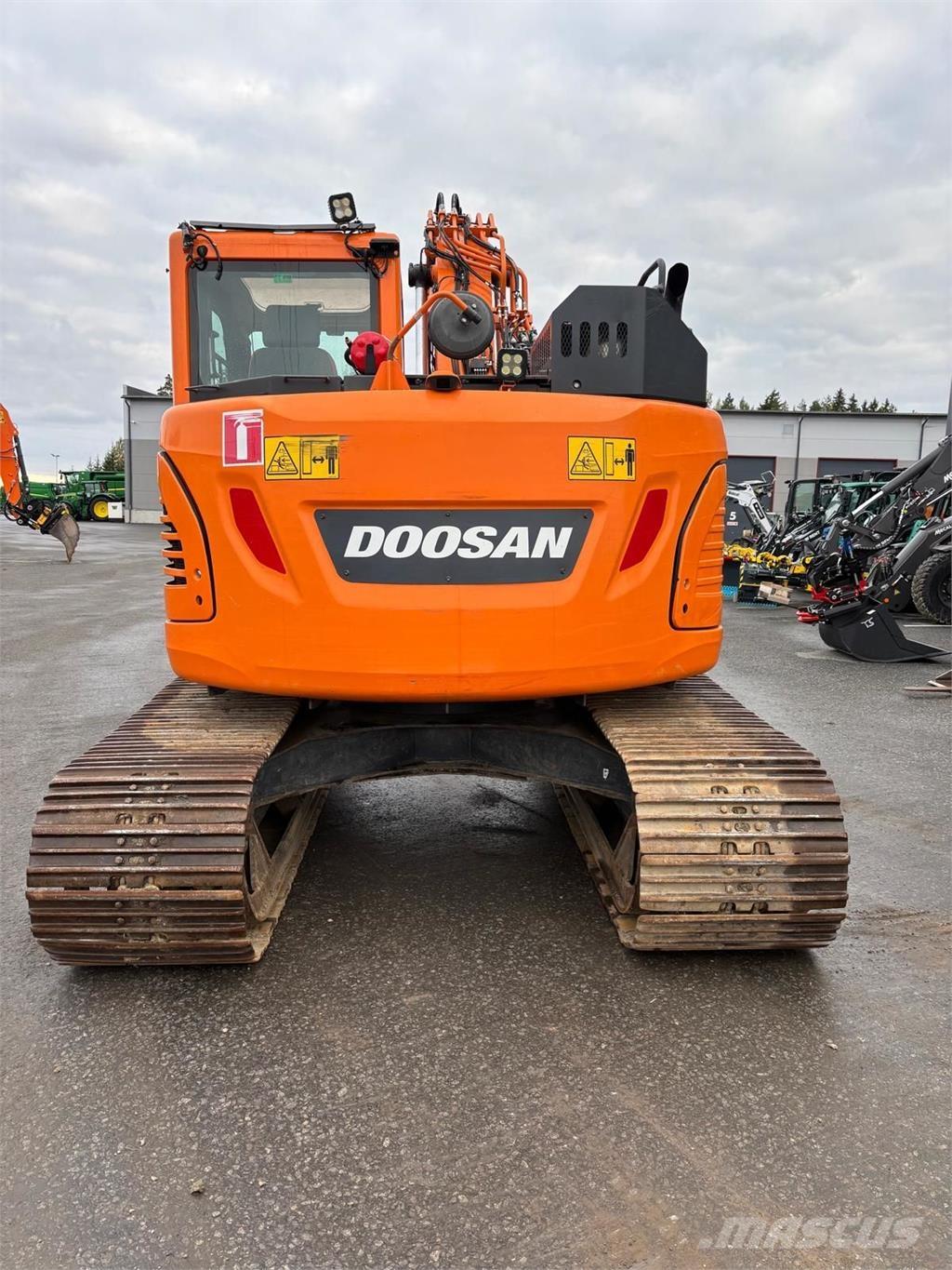Doosan DX140LCR-5 Pásová rýpadla