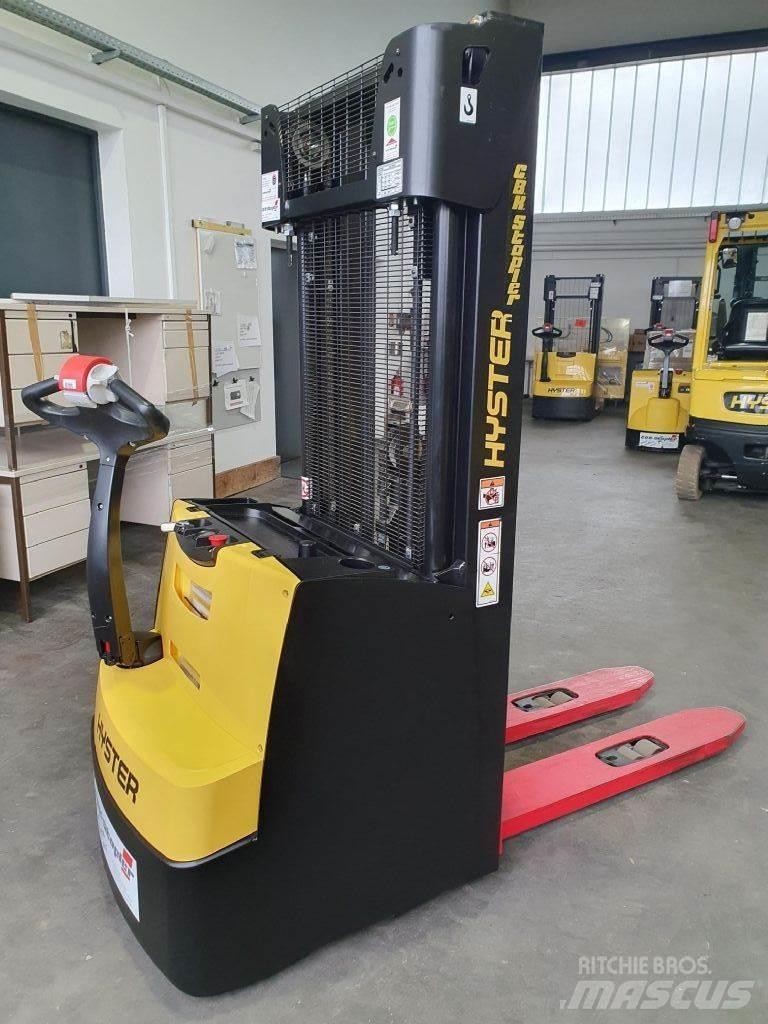 Hyster S 1.4 Ručně vedené vysokozdvižné vozíky