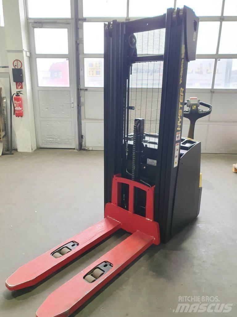 Hyster S 1.4 Ručně vedené vysokozdvižné vozíky