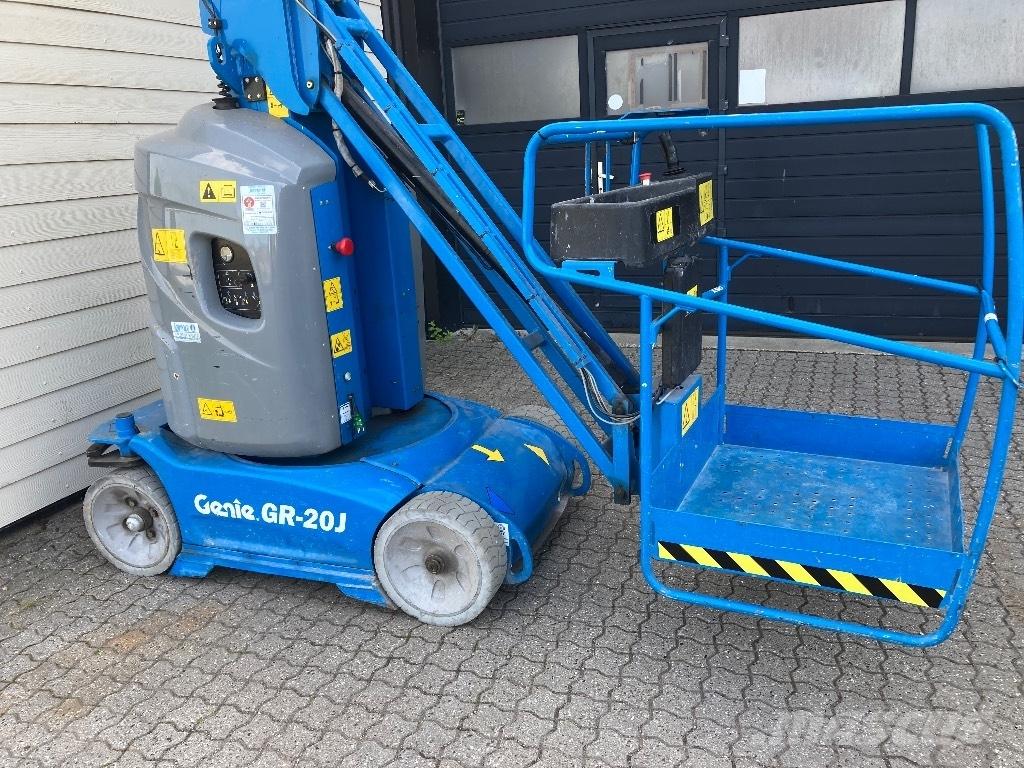 Genie GR 20 J Vertikální sloupové výtahy