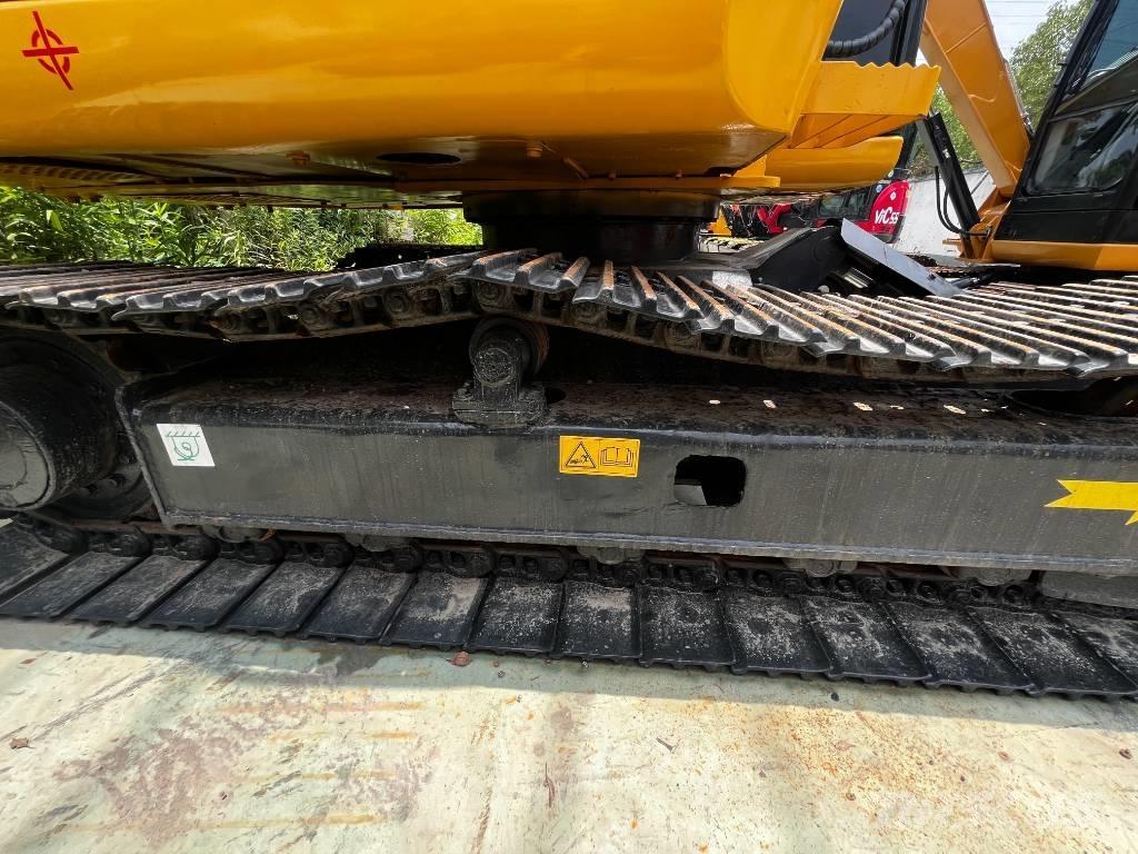 Komatsu PC 70 Pásová rýpadla