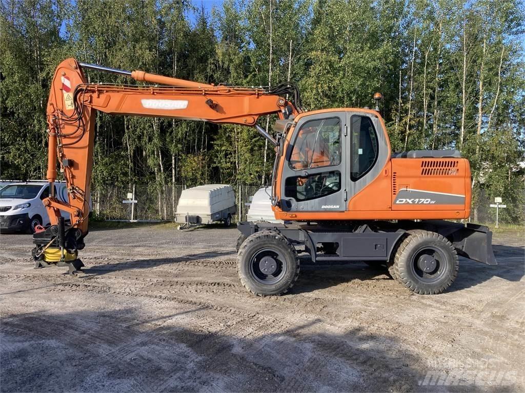 Doosan DX 170 W Kolová rýpadla