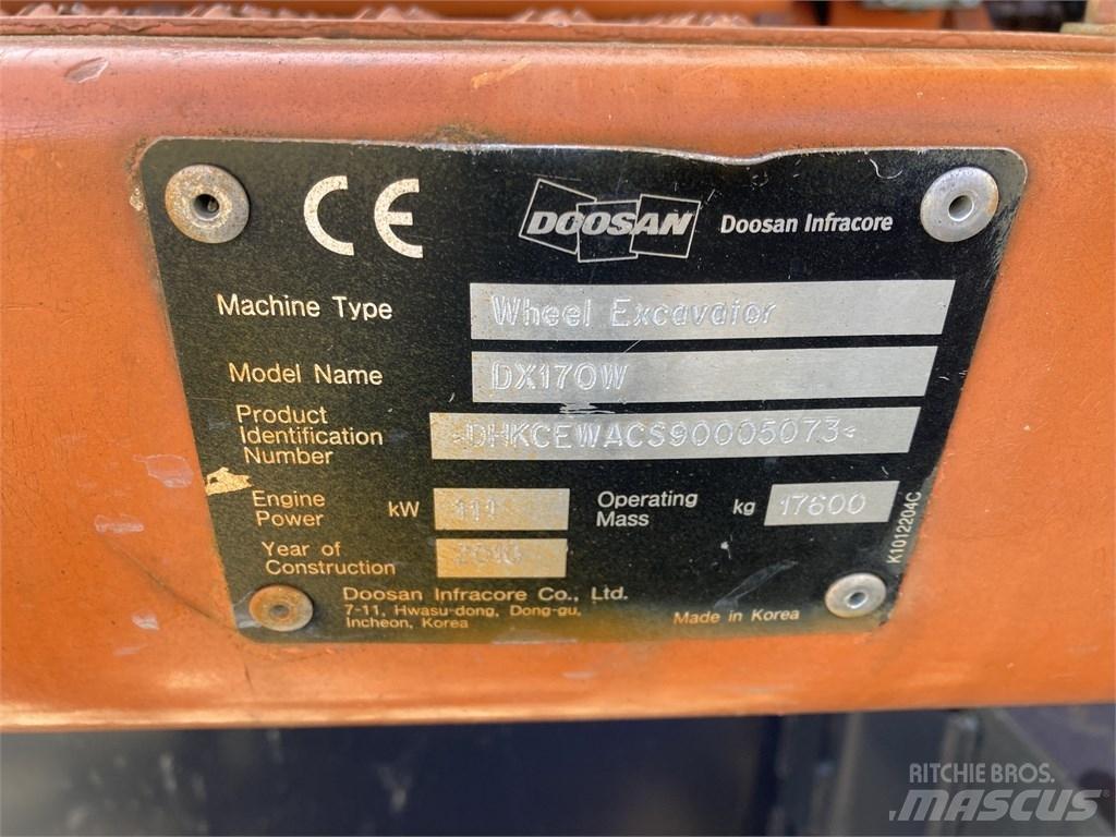 Doosan DX 170 W Kolová rýpadla