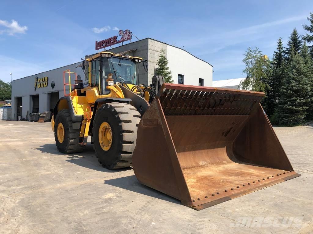 Volvo L220H Kolové nakladače