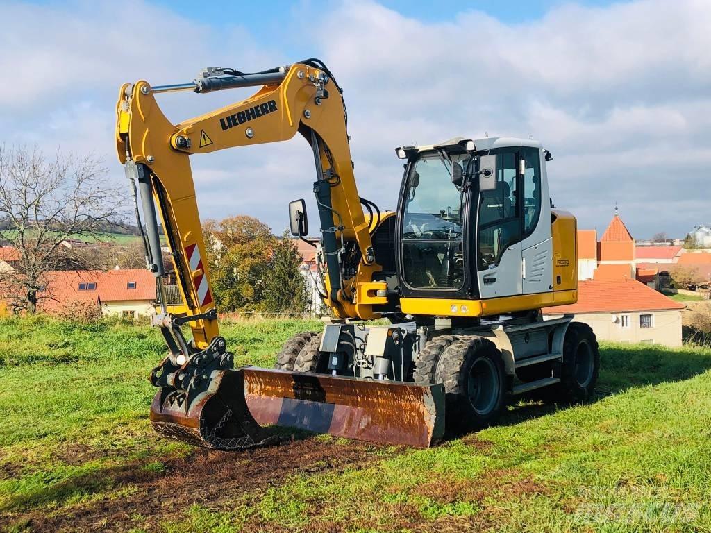Liebherr A 910 Kolová rýpadla