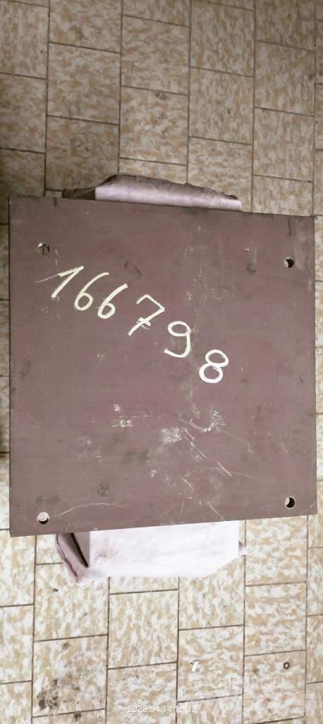 Terex Finlay 166798 Podvozky a zavěšení kol