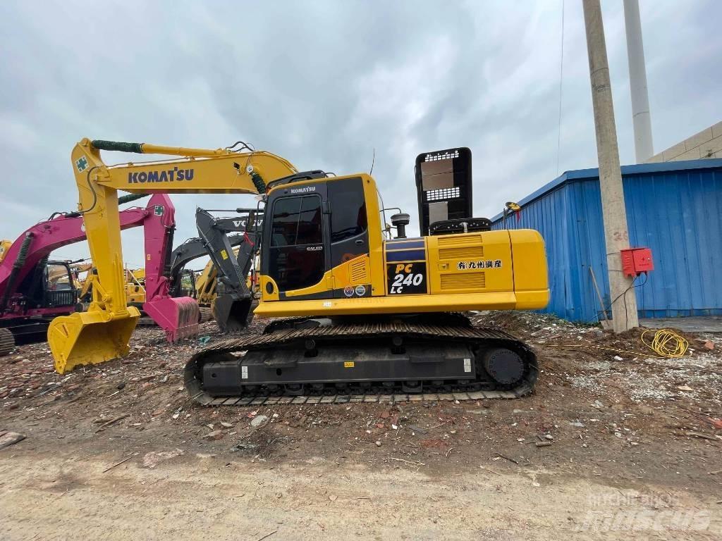 Komatsu PC 240 Pásová rýpadla