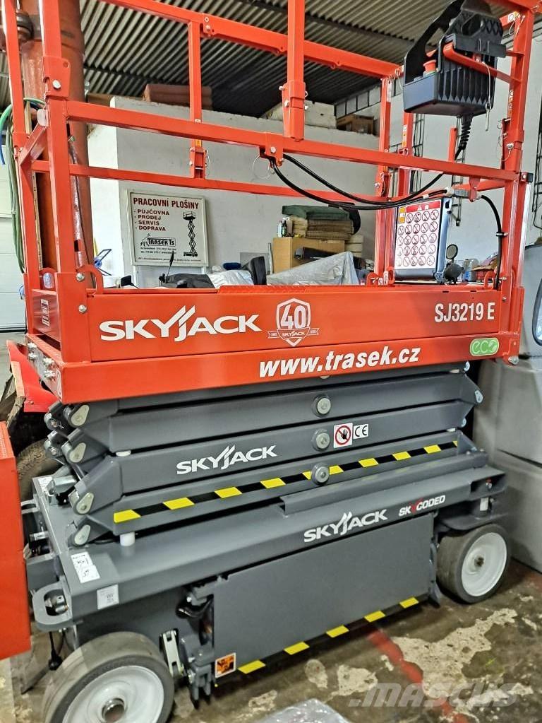 SkyJack SJ 3219E Nůžková zvedací plošina