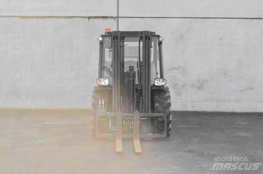 Manitou MC 25-4 Dieselové vozíky
