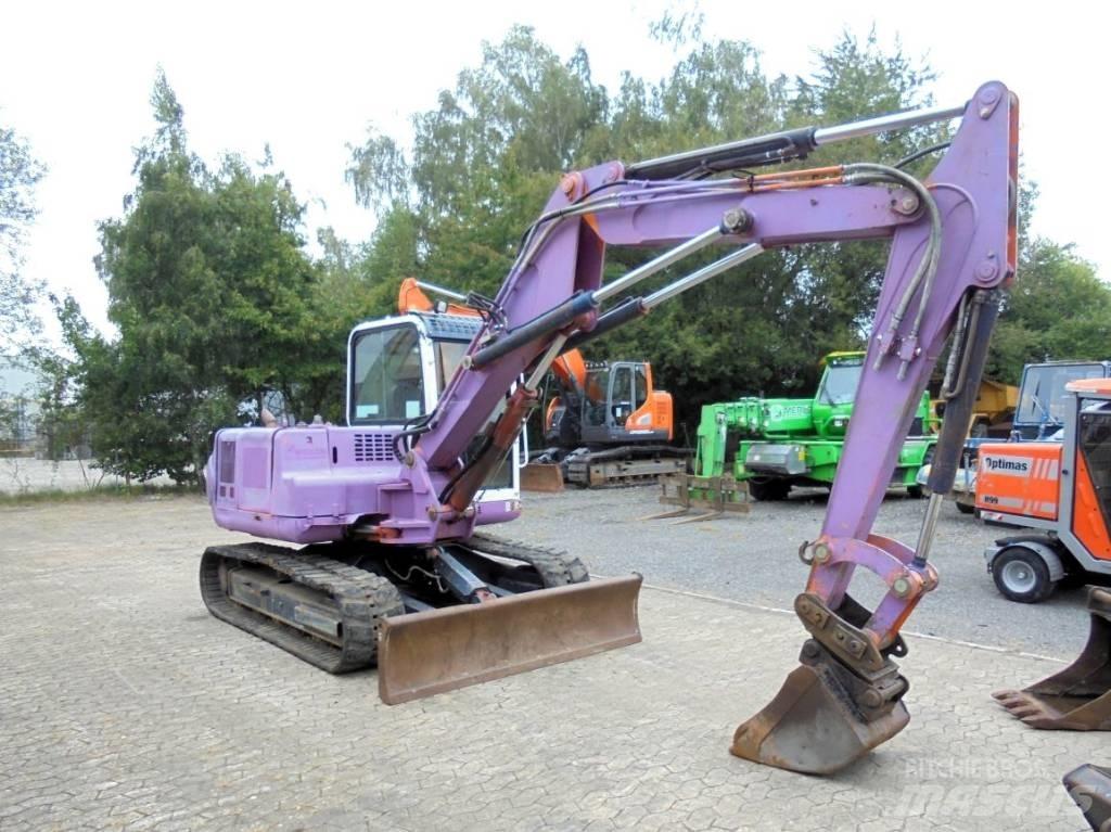 Hanix H 75 C Midi rýpadla 7t - 12t