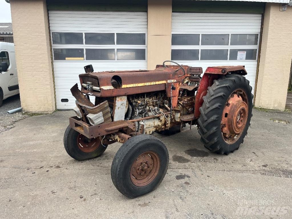 Massey Ferguson 178 Traktory