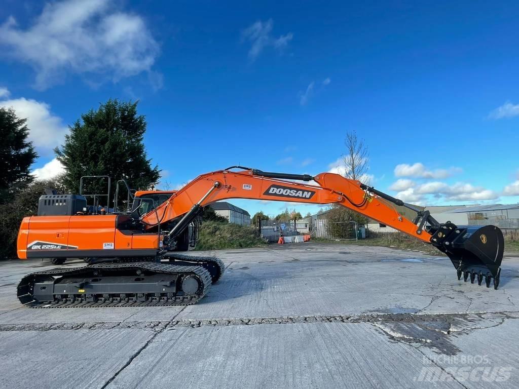 Doosan DX225LC-7 Pásová rýpadla
