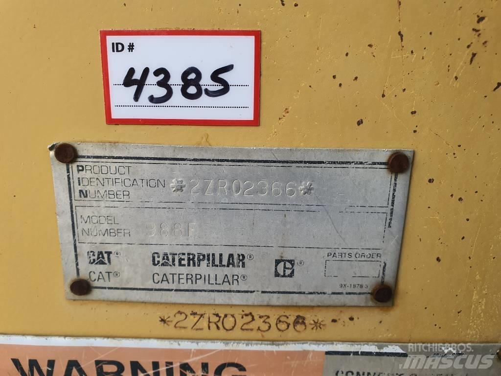 CAT 988 F II Kolové nakladače