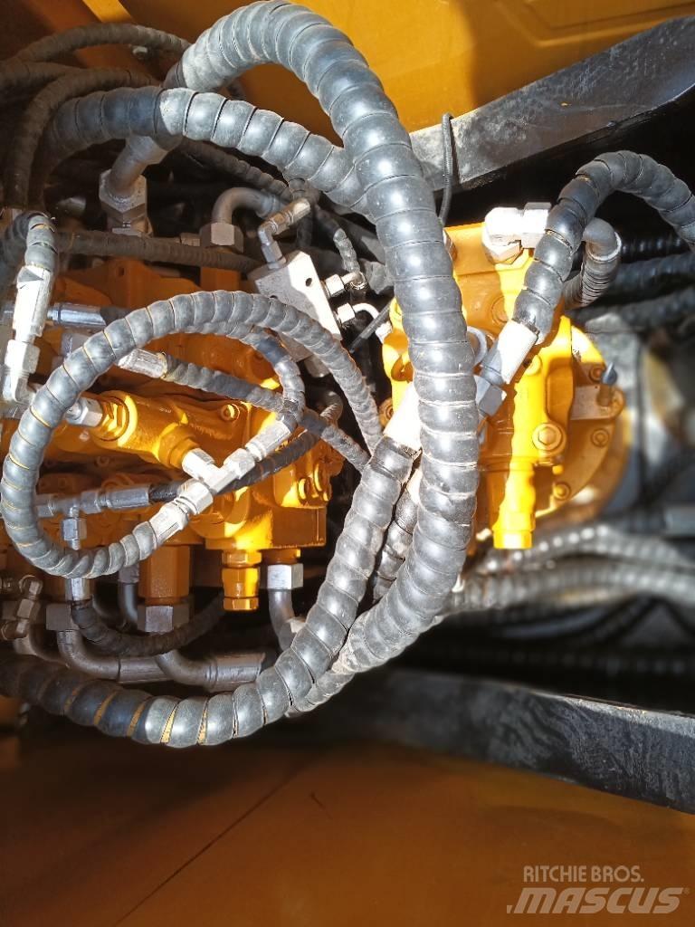 Sany SY 135C Midi rýpadla 7t - 12t