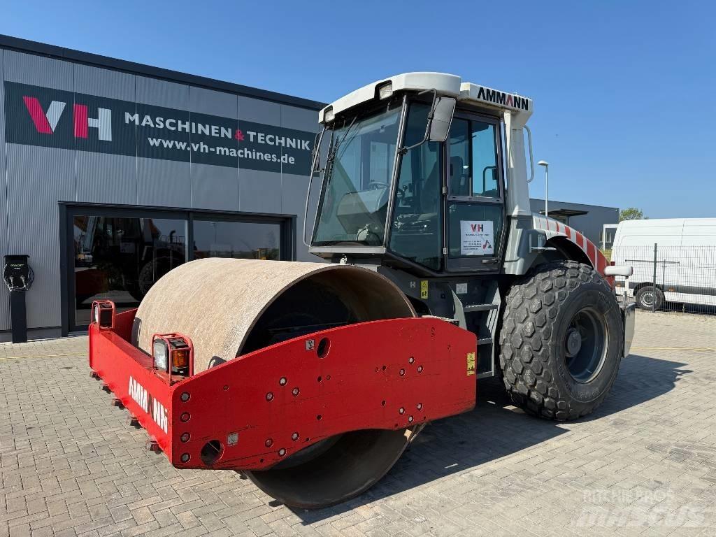 Ammann ASC 110 Tahačové válce
