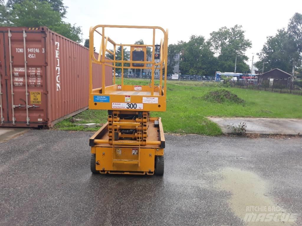 Haulotte Compact 12 Nůžková zvedací plošina