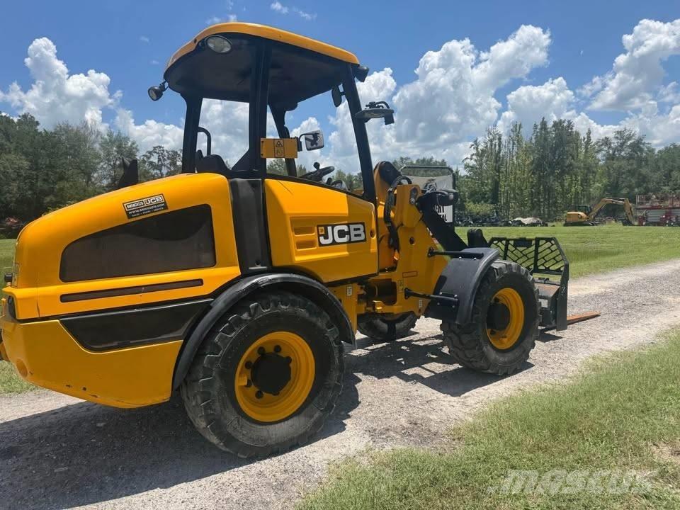 JCB 407 Kolové nakladače