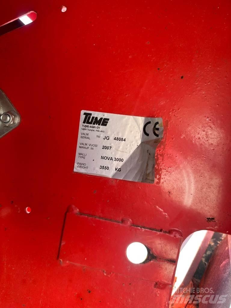 Tume Novacombi3000 Mechanické secí stroje