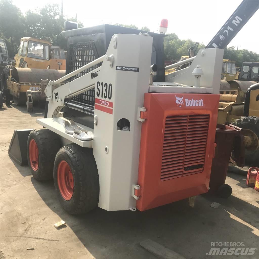 Bobcat S 130 Smykem řízené nakladače