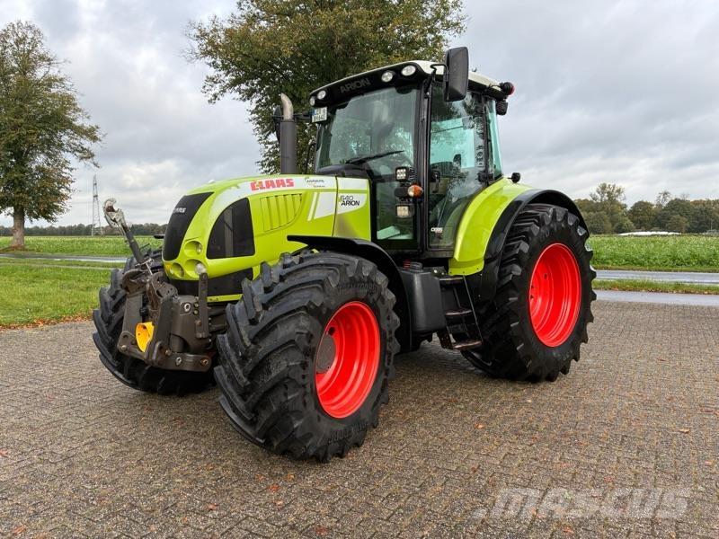 CLAAS Arion 640 Traktory