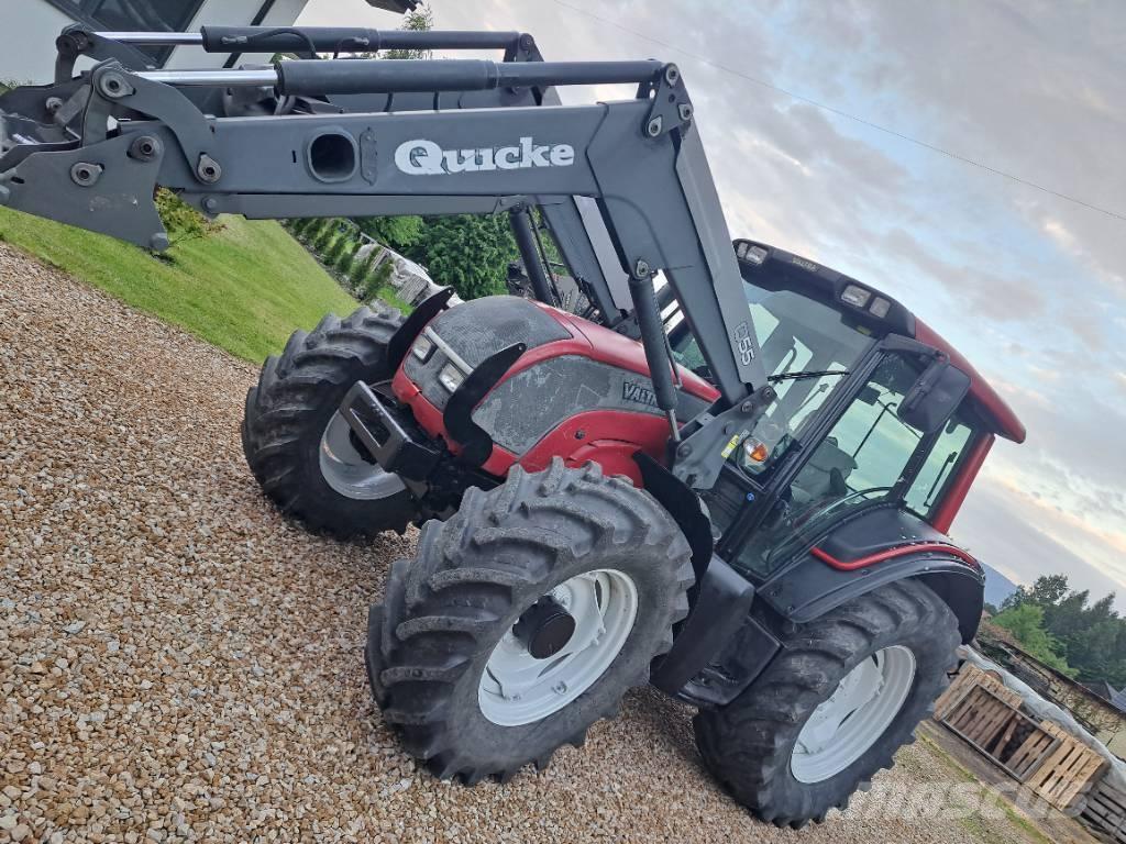 Valtra N 121 Traktory