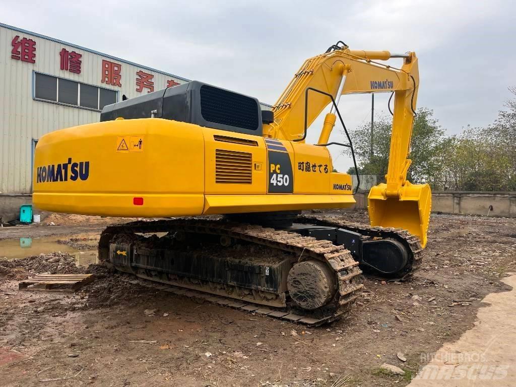 Komatsu PC450-8 Pásová rýpadla
