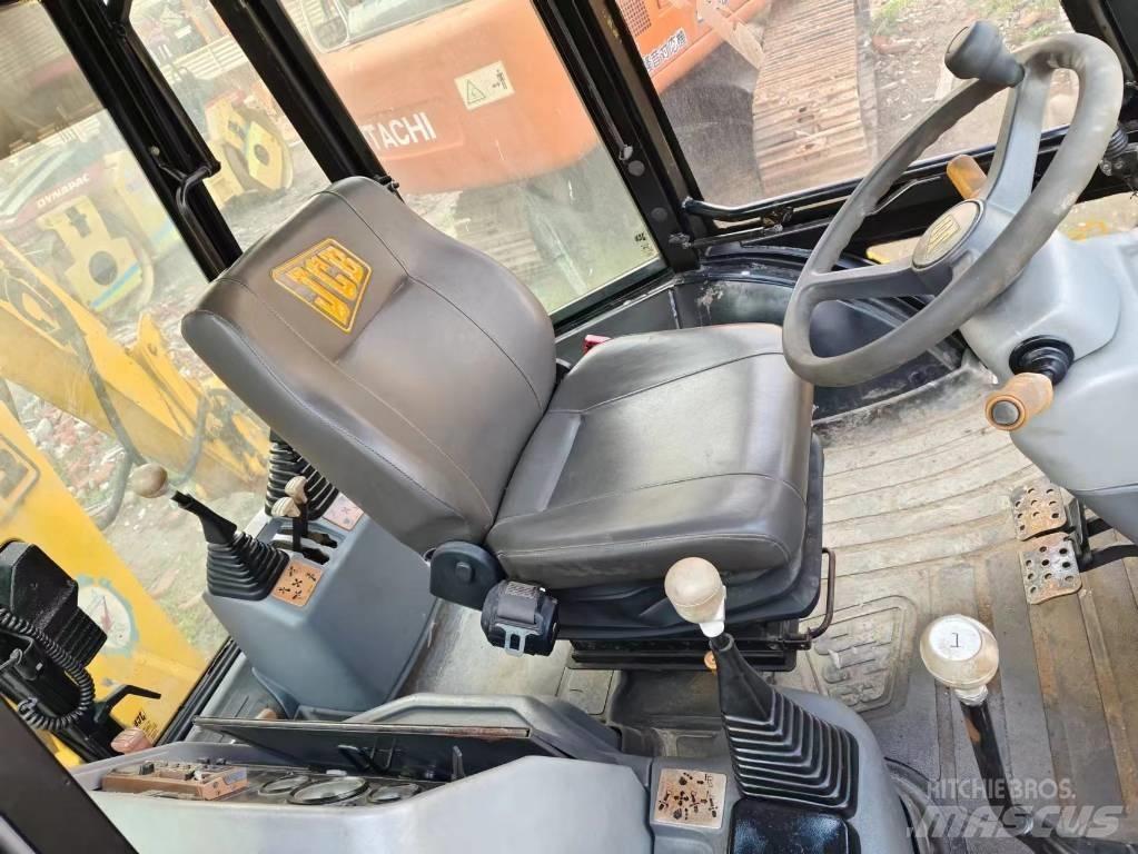 JCB 3cx Rýpadlo-nakladače
