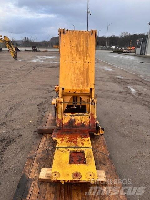 Liebherr LIFT CAB Kabiny a interiér