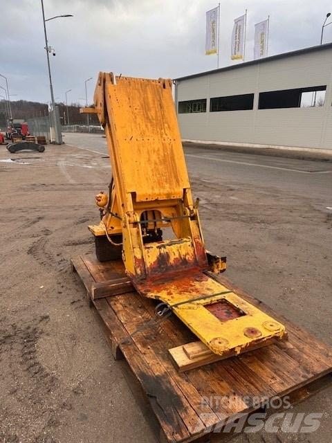 Liebherr LIFT CAB Kabiny a interiér