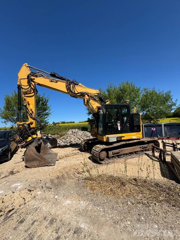 CAT 325 FL CR Pásová rýpadla