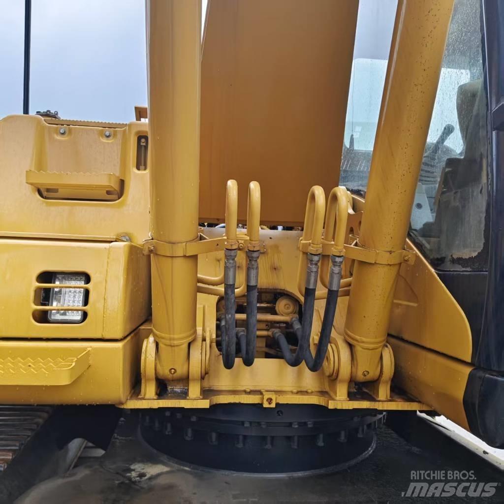 CAT 320 C L Pásová rýpadla