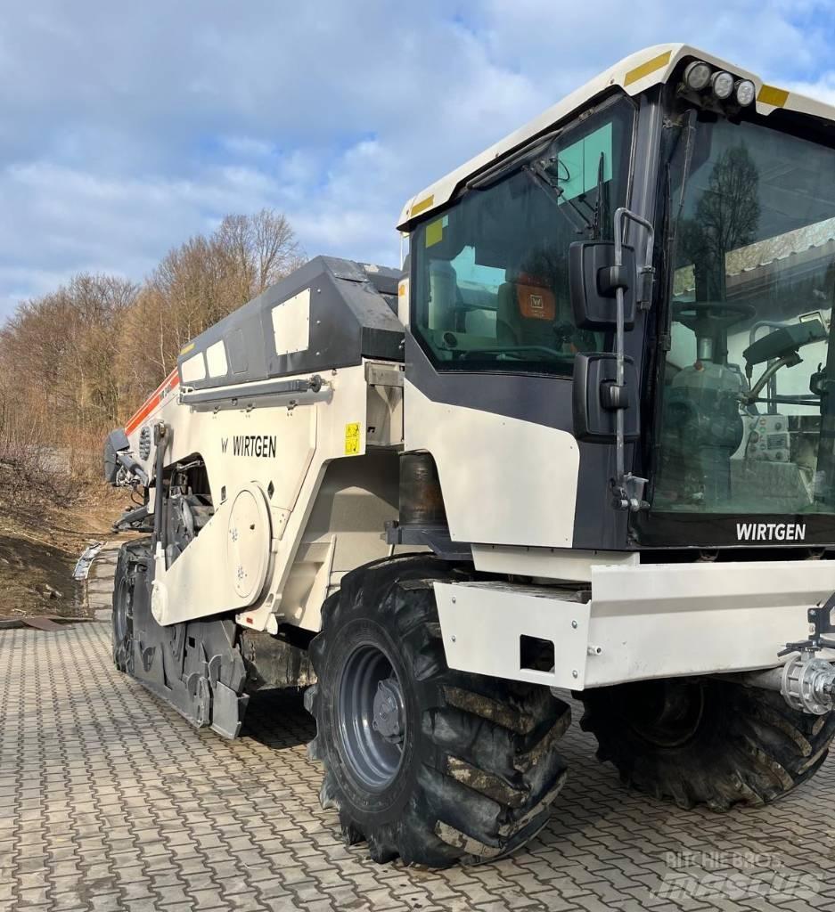 Wirtgen WR240i Recyklátory asfaltu